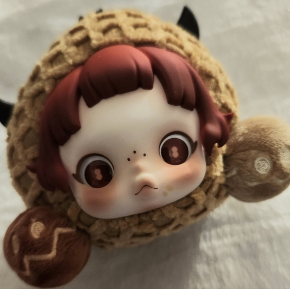 POP MART Skullpanda You Found Me Pranky Peanut Earphone Bag 🥜 - Picture 6 of 6